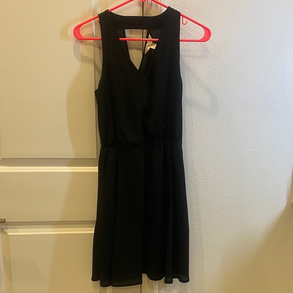 Decree Elegant Black Sleeveless Dress